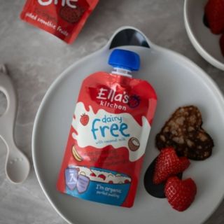 Szerelem első harapásra! ❤️🥞 Közeleg a Valentin-nap, és van egy édes tippünk egy szerelemmel teli reggelihez - szív alakú...